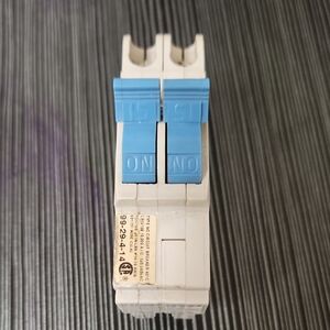 Federal Pioneer Stab-Lok 15 Amp / 2-Pole Circuit Breaker